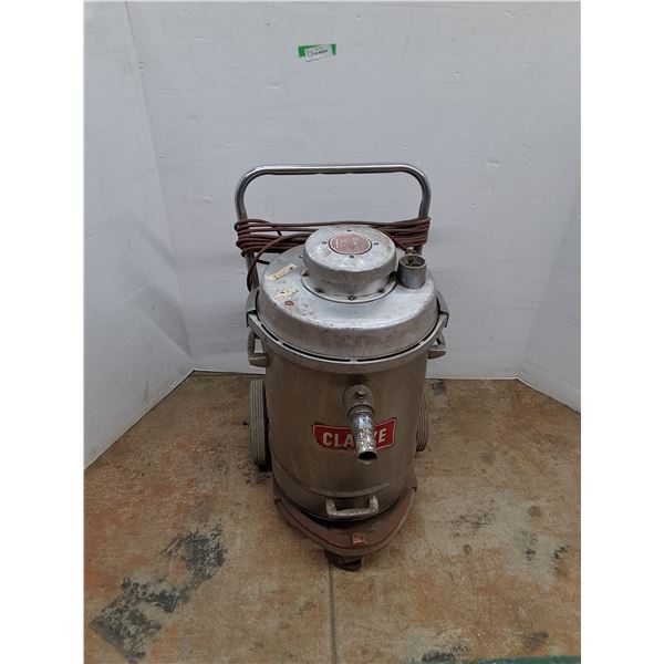 *Clarke Model 615 Shop Vacuum