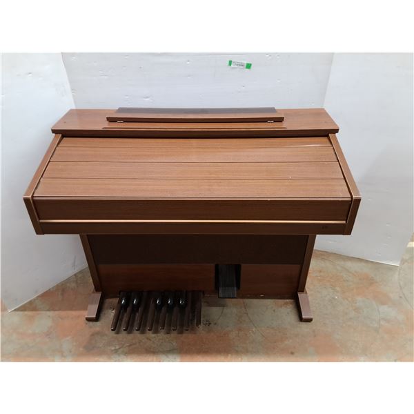 *Electone Musical Organ