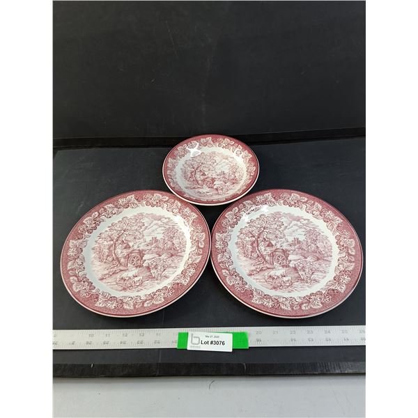 Staffordshire Set includes (2) Plates and (1) Bowl