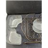 Image 3 : Glass Serving Dish on Metal Stand