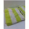 Image 2 : (2) Green & White Striped Bath Towels