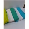 Image 3 : (4) Striped Microfiber Beach Towels