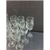 Image 3 : (12) Wine & Champagne Glasses