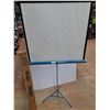 Image 1 : Da-Lite Flyer Pull Up Projection Screen