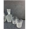 Image 3 : (2) Liquor Glass Decanters and (4) Glasses