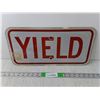 Image 1 : Yield Sign 17.75" Wide x 9" Tall