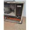 Image 3 : * Kerosene Heater, Candle Brand - 23" x 16" x 10" - As Is - CANNOT SHIP