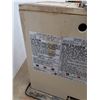 Image 4 : * Kerosene Heater, Candle Brand - 23" x 16" x 10" - As Is - CANNOT SHIP