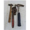 Image 2 : (3) Hand Tools (Hammers & Pipe Wrench)