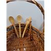 Image 2 : (2) Wicker Baskets & (8) Wooden Kitchen Utensils