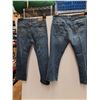 Image 4 : (2) Mens Jeans: Guess ( 36 x 30) & Urban Star (36 x 31)
