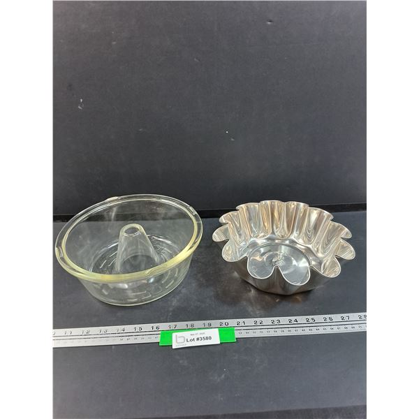 Glass Bundt Cake Pan, Ruffle Metal Cake Pan
