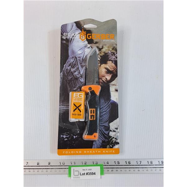 Bear Grylls Gerber Folding Sheath Knife - NIB