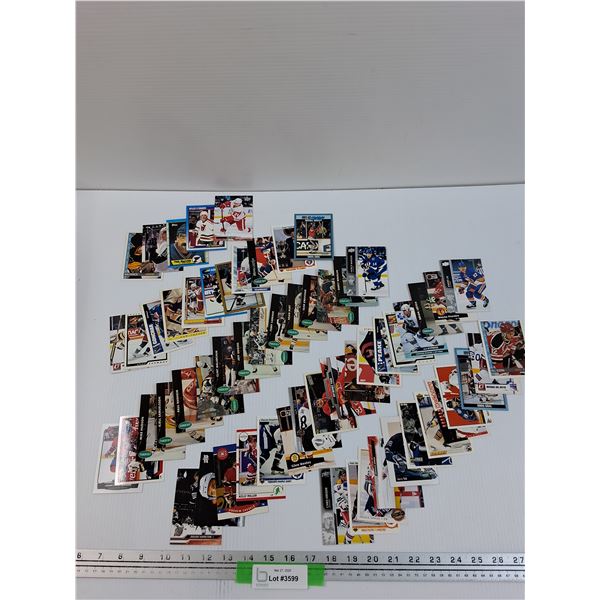 (60) Hockey Trading Cards - Assorted