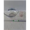 Image 1 : Large Pyrex Glass Bowl and Measuring Cup