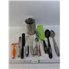 Image 1 : Assorted Kitchen Utencils in Container