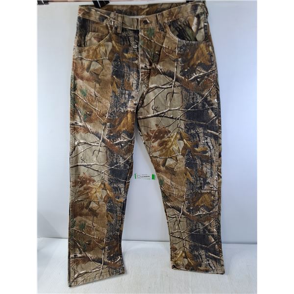 Wrangler 34x32 Camo Pants