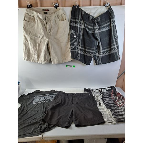 Hurley M T-Shirt, Vans Shorts, MMA, Quiksilver and unknown Shorts