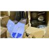 Image 8 : ENTIRE BAY OF FONDUE SETS, FRYING BASKETS, RICE DISPENSERS & MORE