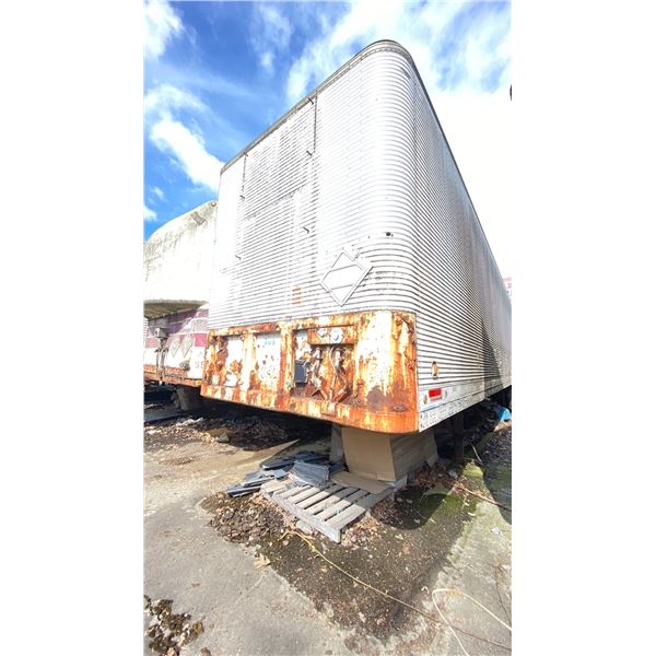 FRUEHAUF 53FT TRAILER WITH CONTENTS  *PARTS ONLY, MUST TOW, REQUIRES PROPER TRANSPORTATION*