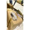 Image 7 : ENTIRE BAY OF SNEAKERS, SLIPPERS, PAINTING SETS, WORK GLOVES, PINE CLEANER & MORE