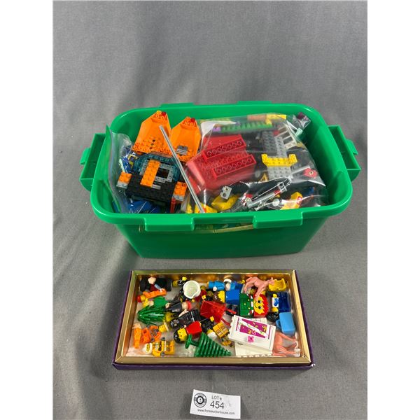 Nice Selection Of LEGO Building Pieces