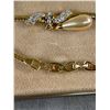 Image 4 : NOS Nina Ricci Gold Tone Necklace/Faux Pearl