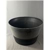 Image 2 : Patio Gardener's Lot - Pots, Tools & More
