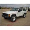 Image 1 : JEEP CHEROKEE SPORT 4X4 SUV, s/n 1J4FJ27L3KL614605
