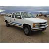 Image 2 : CHEVROLET 1500 SILVERADO 4X4 EXTENDED CAB PICKUP TRUCK, s/n 1GCEK19H0RE281909