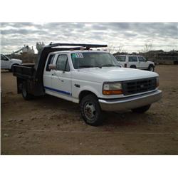 FORD F350XL SUPERCAB FLATBED DUMP TRUCK, s/n 1FTSX35G0SEA82132