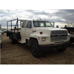 FORD F700 CREW CAB FLATBED TRUCK, s/n 1FDNK74C7RVA09173