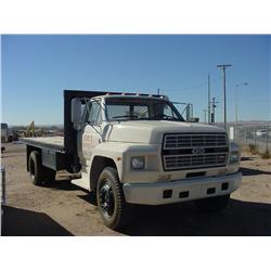 FORD F700 FLATBED TRUCK, s/n 1FDNF70H9FVA69036