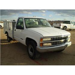 CHEVROLET CHEYENNE 3500 UTILITY TRUCK, s/n 1GBGC34R1WF021465