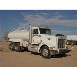PETERBILT 377 4,000 GALLON T/A WATER TRUCK, s/n 1XPCD29X8LD281019