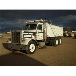 PETERBILT 359 T/A DUMP TRUCK, s/n 1XP9D29X7GP201529