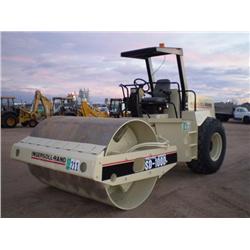 INGERSOLL-RAND SD100D PRO PAC VIBRATORY SMOOTH DRUM COMPACTOR, s/n 140730