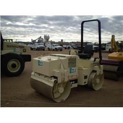 INGERSOLL-RAND DD32 TANDEM SMOOTH DRUM VIBRATORY ROLLER, s/n 141618