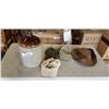 Image 1 : ANTIQUE CROCK AND FISHING HAT, BALLCAPS