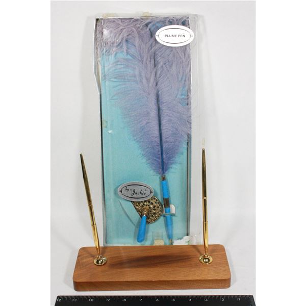 LOT OF FEATHER PEN AND 2 MATCHING PENS IN STAND