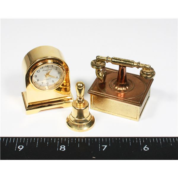 LOT OF SMALL BRASS/ BRASS COLOURED TRINKETS