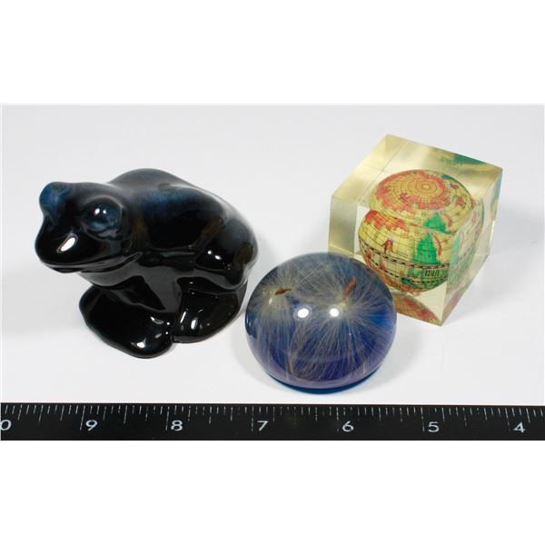 LOT OF MISC. PAPER WEIGHTS (GLOBE, AND MORE) WITH BLUE