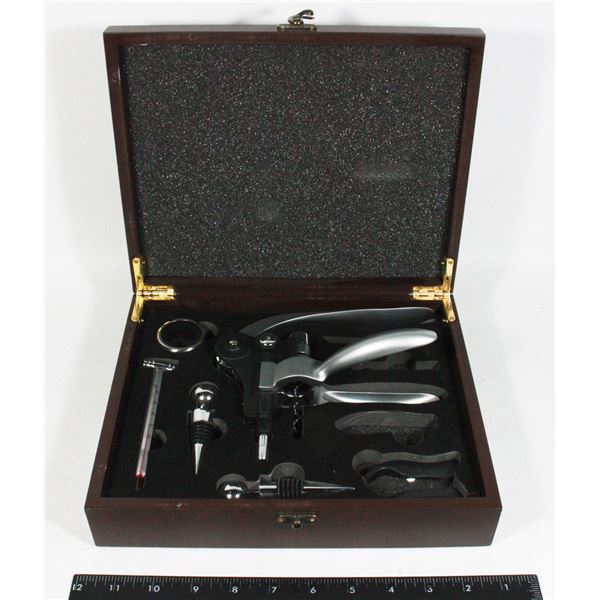 WINE BOTTLE OPENERS AND CORK SCREWS SET