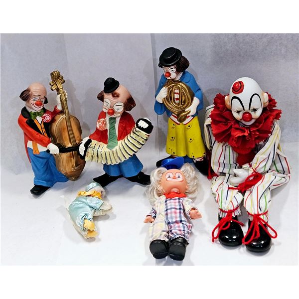 VINTAGE PORCELAIN CLOWN DECOR AND OLD