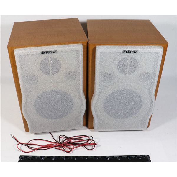 SET OF SONY BOOKSHELF SPEAKERS. TESTED, WORKING