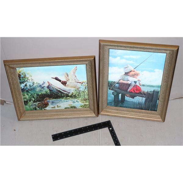 2 PIECES OF MATCHING WALL ART NATURE THEMED