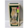 Image 1 : LAMPLIGHT FARMS 14" REPRODUCTION OIL LAMP IN BOX