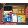 Image 1 : BOX WITH HOUSEHOLD ITEMS INCL. WOOD STORAGE,