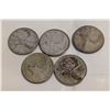 Image 1 : 5 CANADIAN SILVER QUARTERS 1944, 1950, 1938, 1942