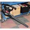 Image 1 : TORO PLUG-IN RAKE & VAC